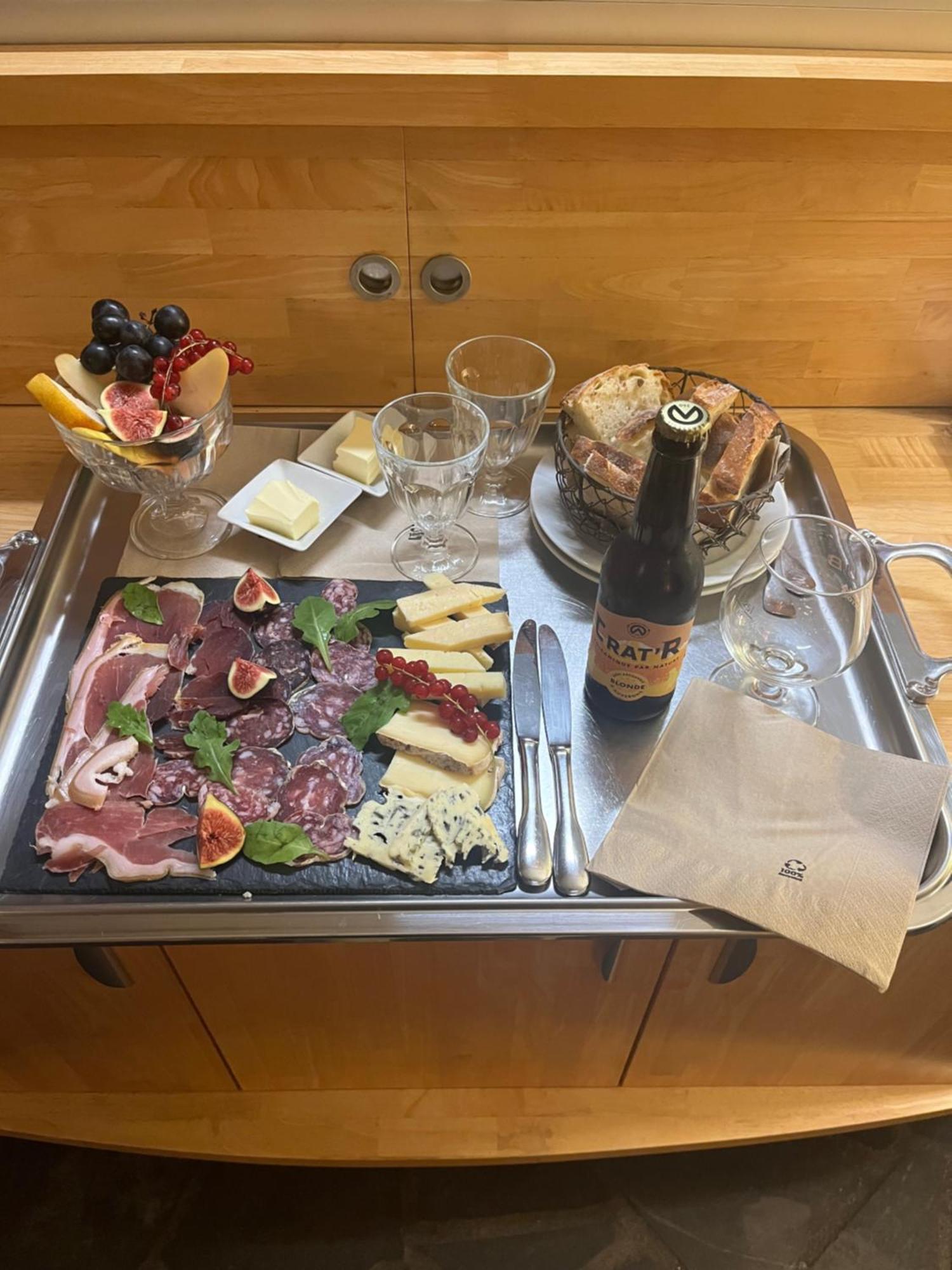 Perrier La Cour Carree酒店 外观 照片